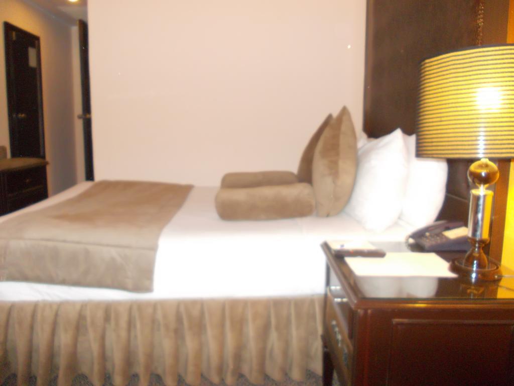 Smart Hotel Lahore Habitación foto